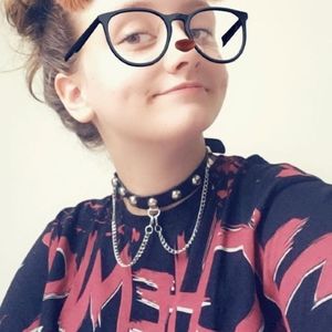 Meet your Posher, Rayne